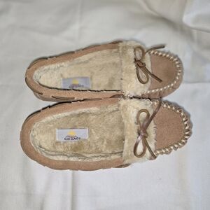 Aloha Island brand Christie faux fur-lined suede moccasin slippers sz 8.5